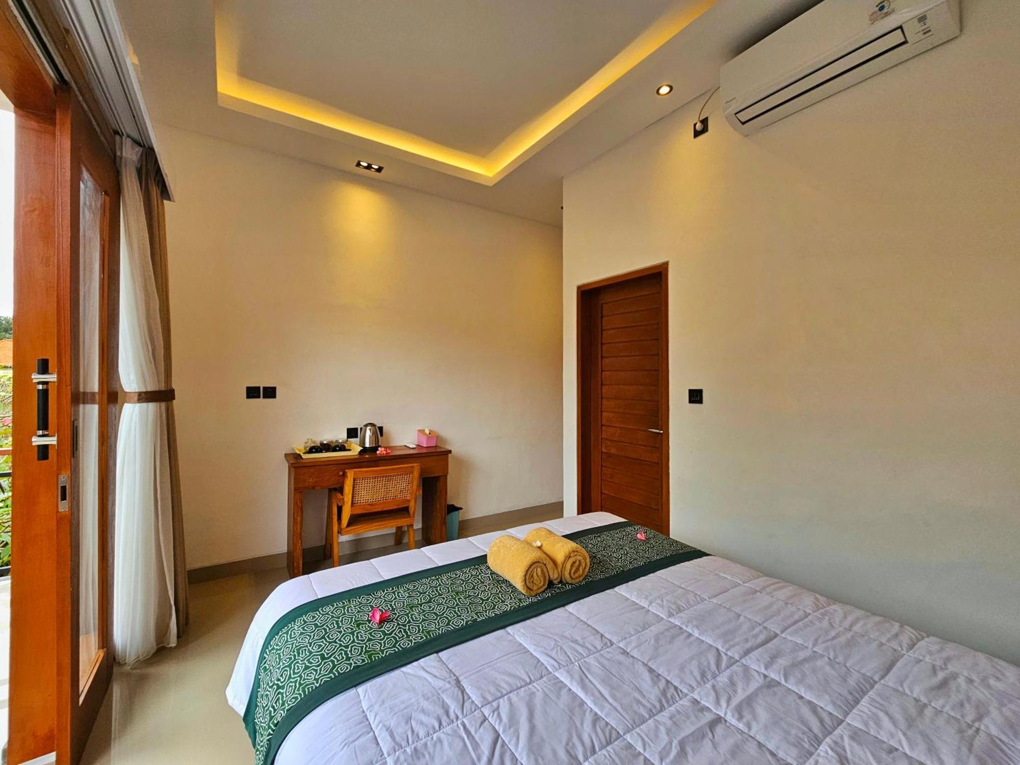 Dewi Putri House Hotel Убуд Екстериор снимка