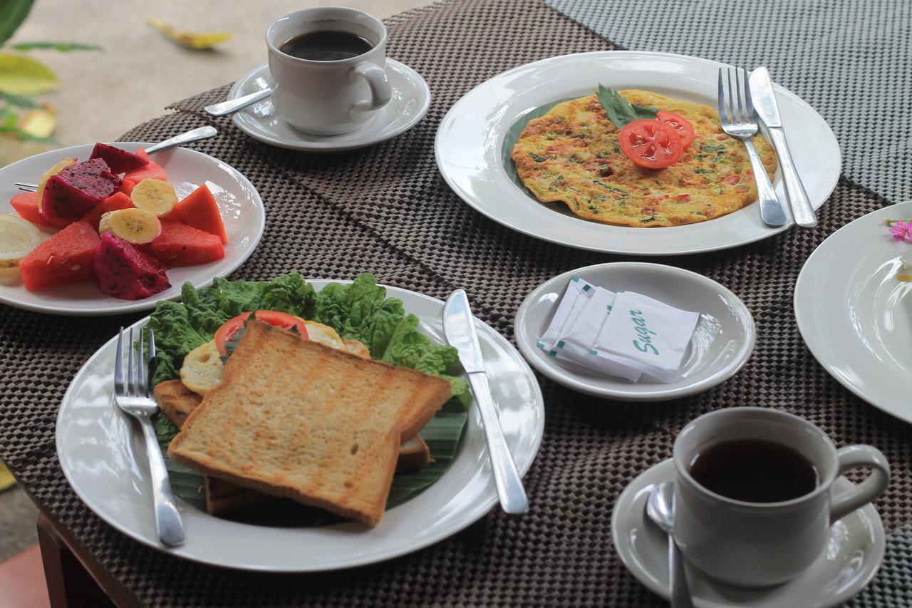 Dewi Putri House Hotel Убуд Екстериор снимка