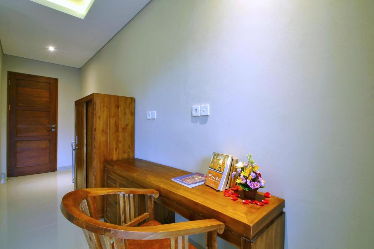 Dewi Putri House Hotel Убуд Стая снимка